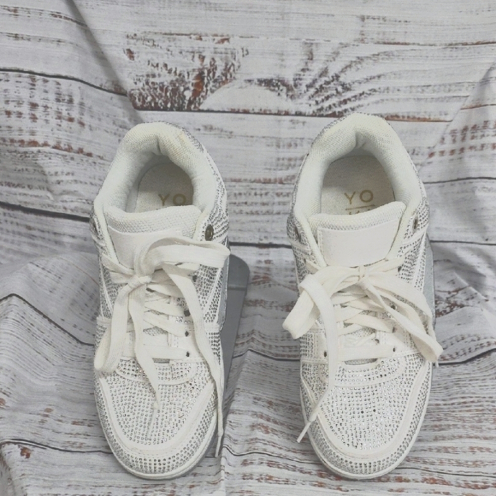 Yoki Blingy White And Silver Sneakers